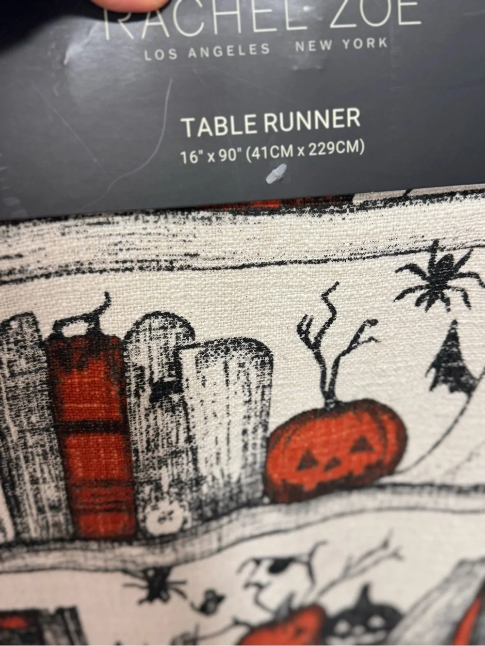 Halloween Pumpkin & Ghost Decorative tanle tunner- Cream and Orange